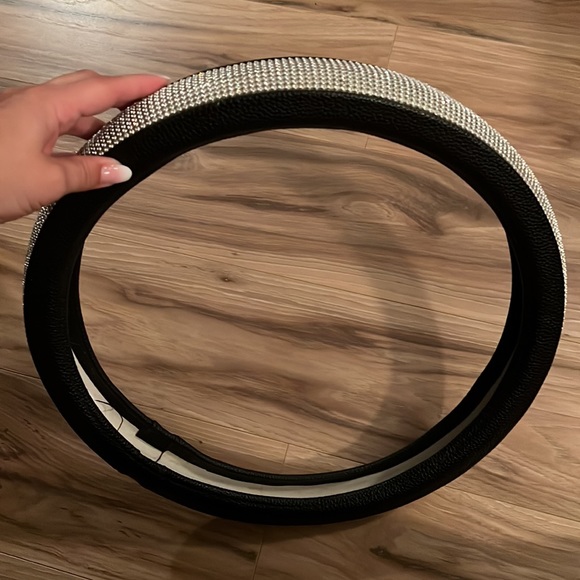 Leather & Rhinestone Steering Wheel Cover - Picture 2 of 2